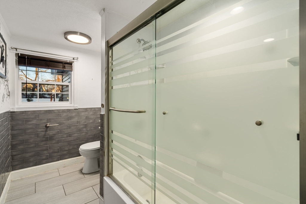 241 Mendon Road Attleboro, MA 02703 - Photo 14 of 22