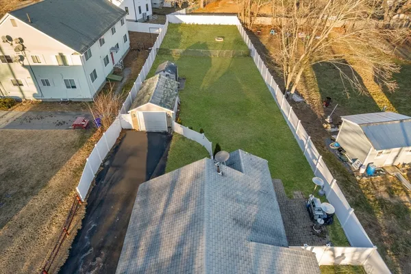 $400,000 | 241 Mendon Road, Attleboro, MA 02703