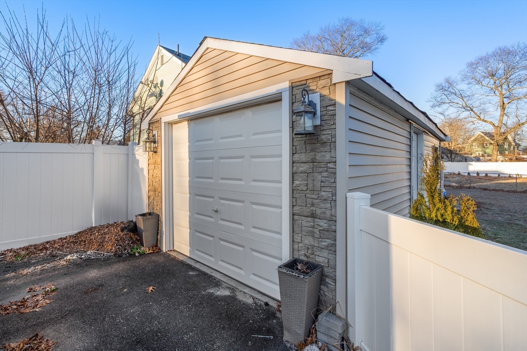 241 Mendon Road Attleboro, MA 02703 - Photo 21 of 22