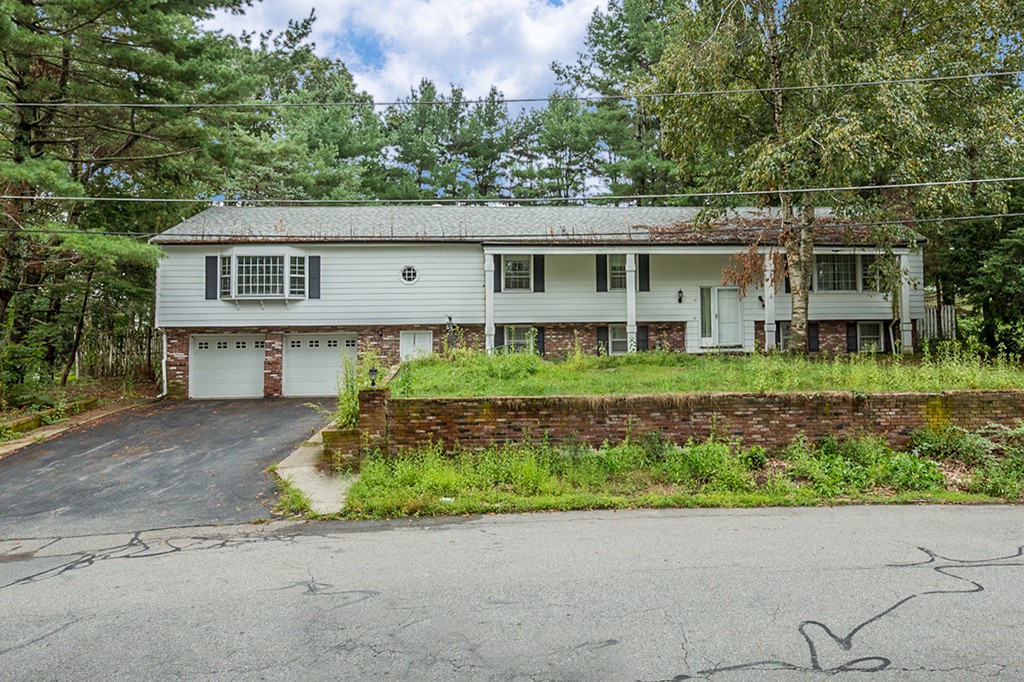 13 Bradley Road Andover, MA 01810 - Photo 1 of 3 Gallery Image 1