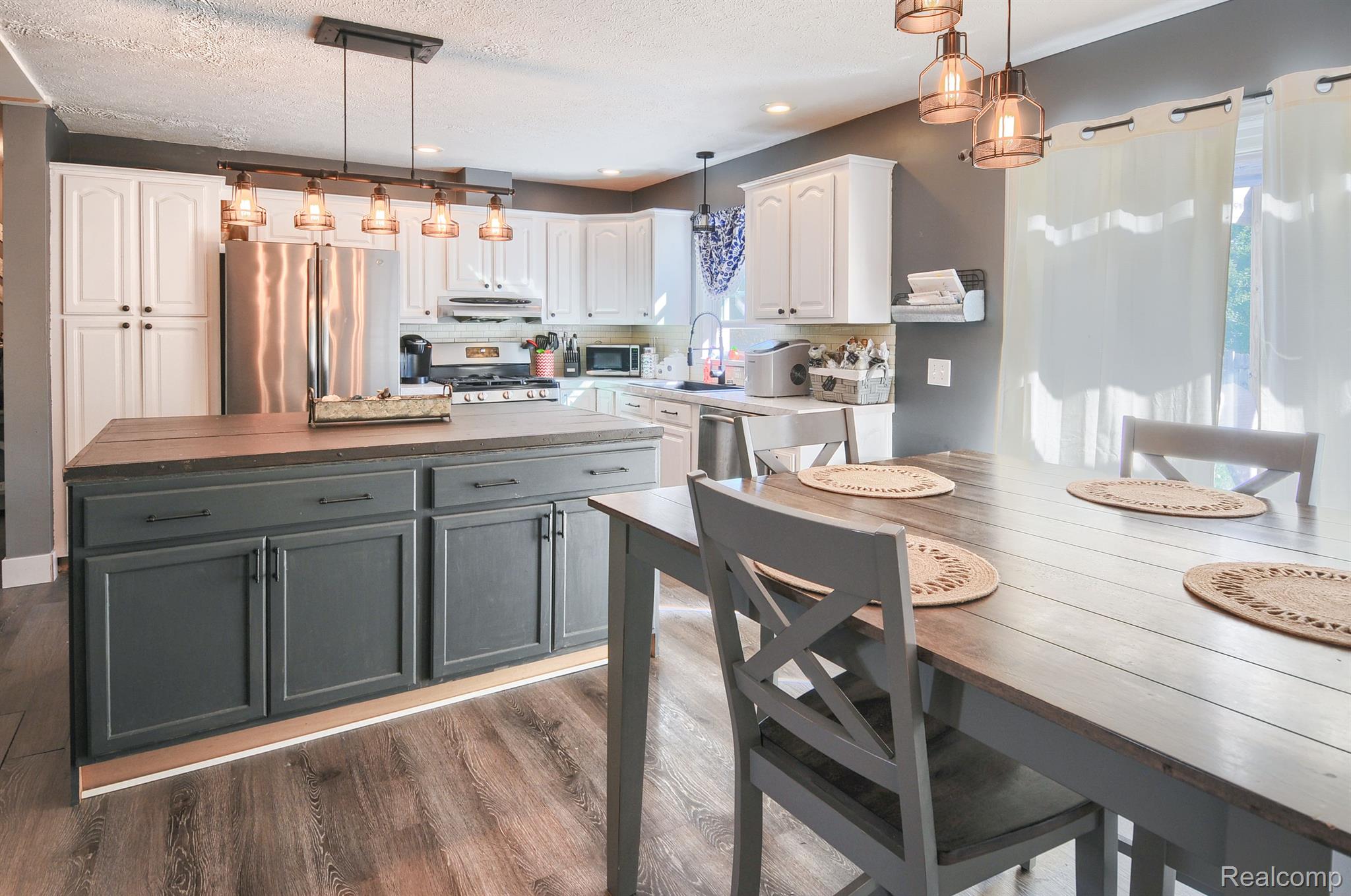 5986 Fish Lake Road North Branch, MI 48461 - Photo 5 of 30 Gallery Image 5