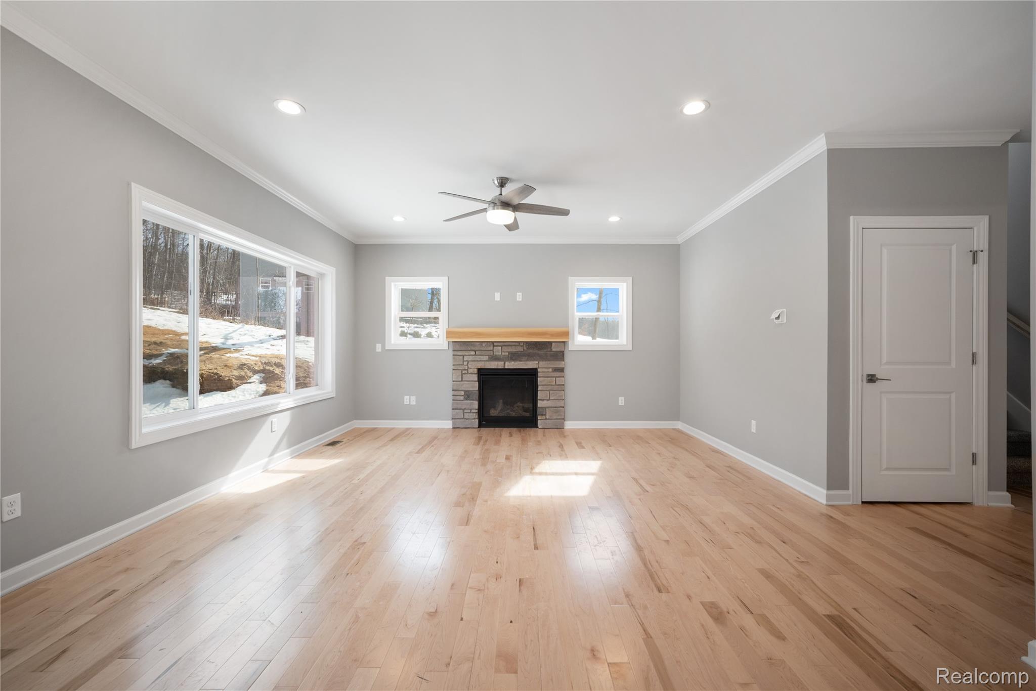 16085 Catalpa Ridge Holly, MI 48442 - Photo 3 of 40 3.jpg