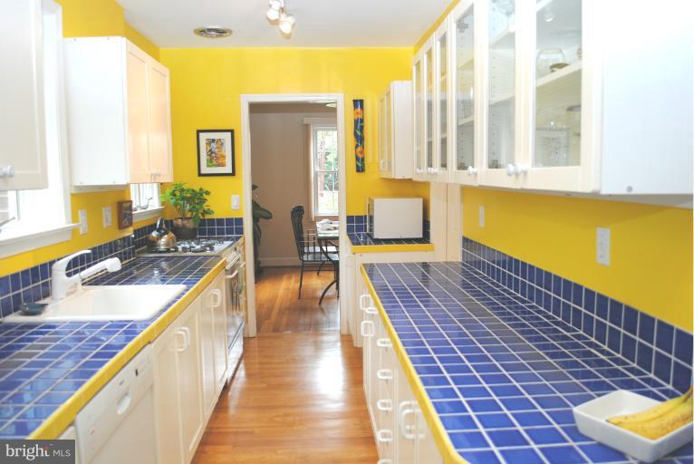 7906 Chelton Road Bethesda, MD 20814 - Photo 9 of 16 Kitchen