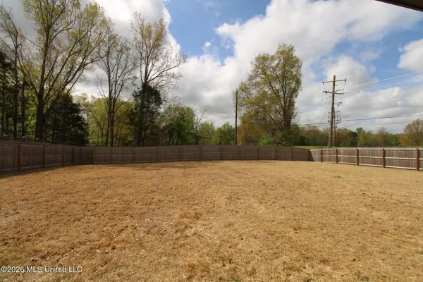 $399,000 | 4007 Bakersfield Drive, Nesbit, MS 38651