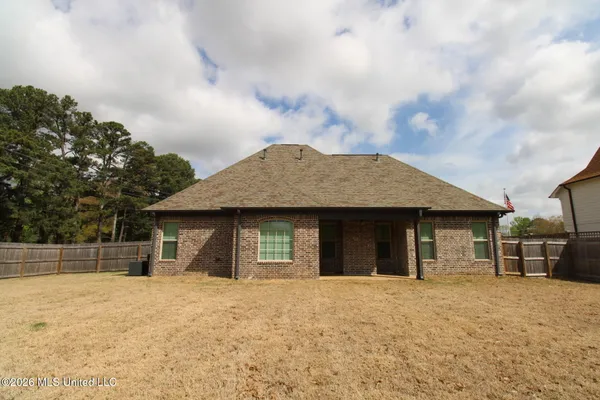 $399,000 | 4007 Bakersfield Drive, Nesbit, MS 38651