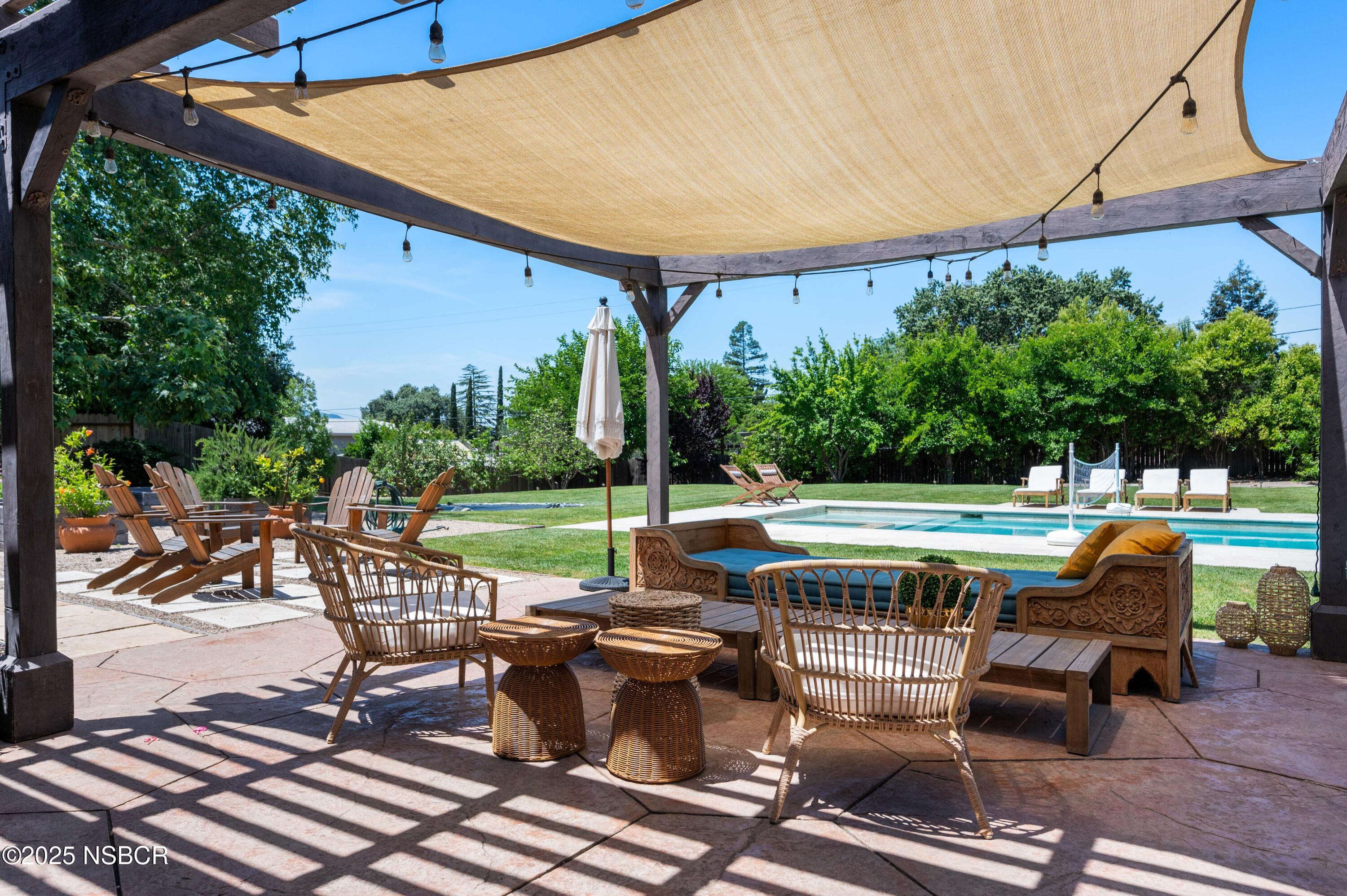 Retreat living