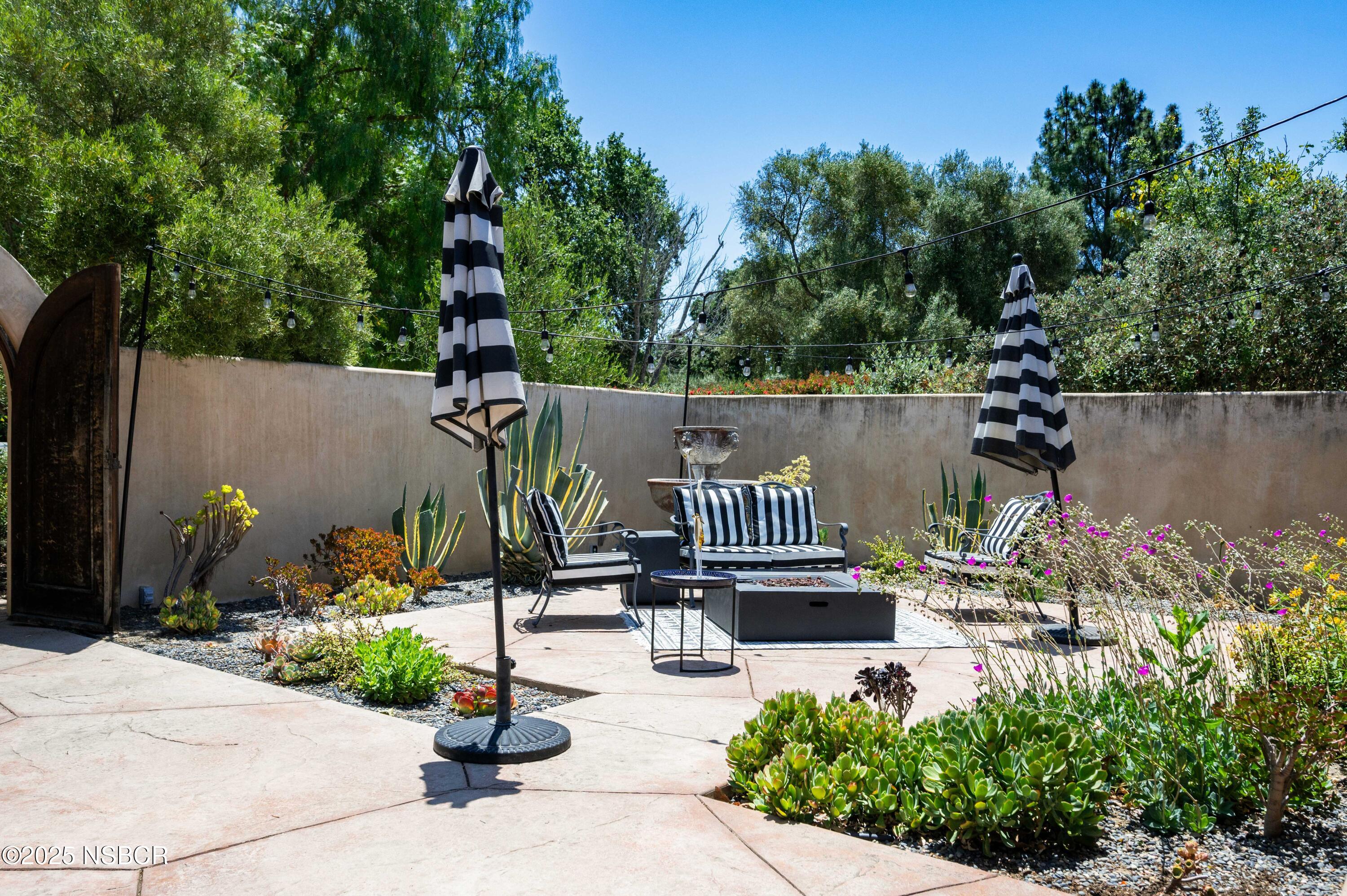 Courtyard Seating Area