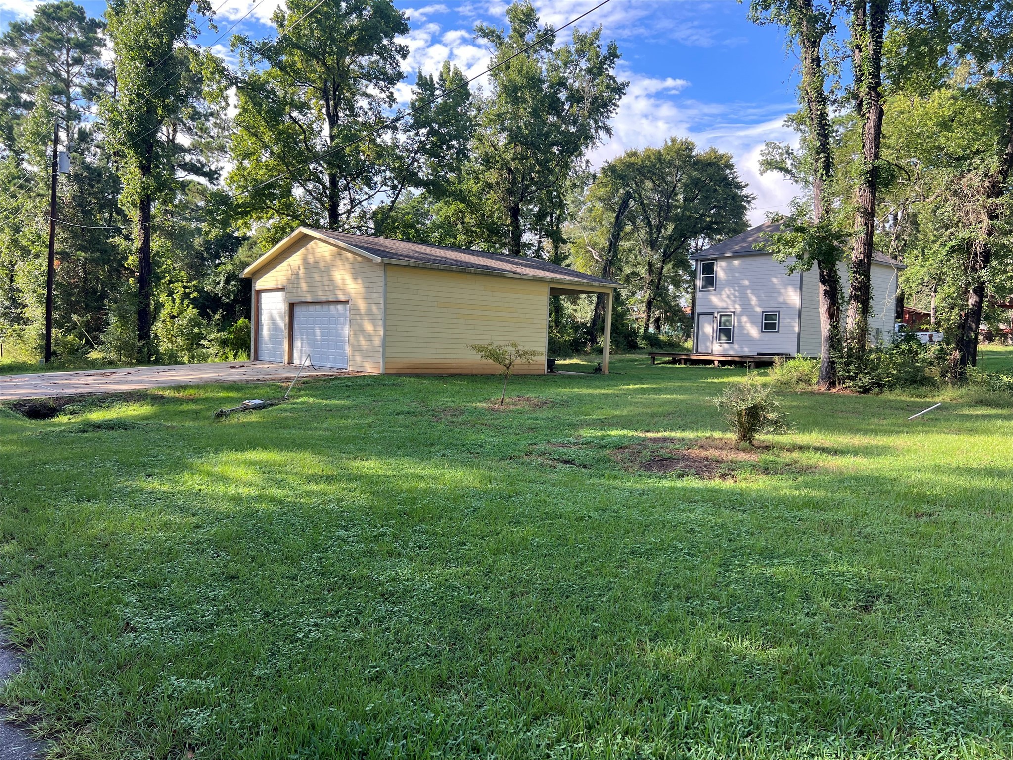 Tb Apple Tree Livingston, TX 77351 - Photo 7 of 31 a backyard of a house with lots of green space