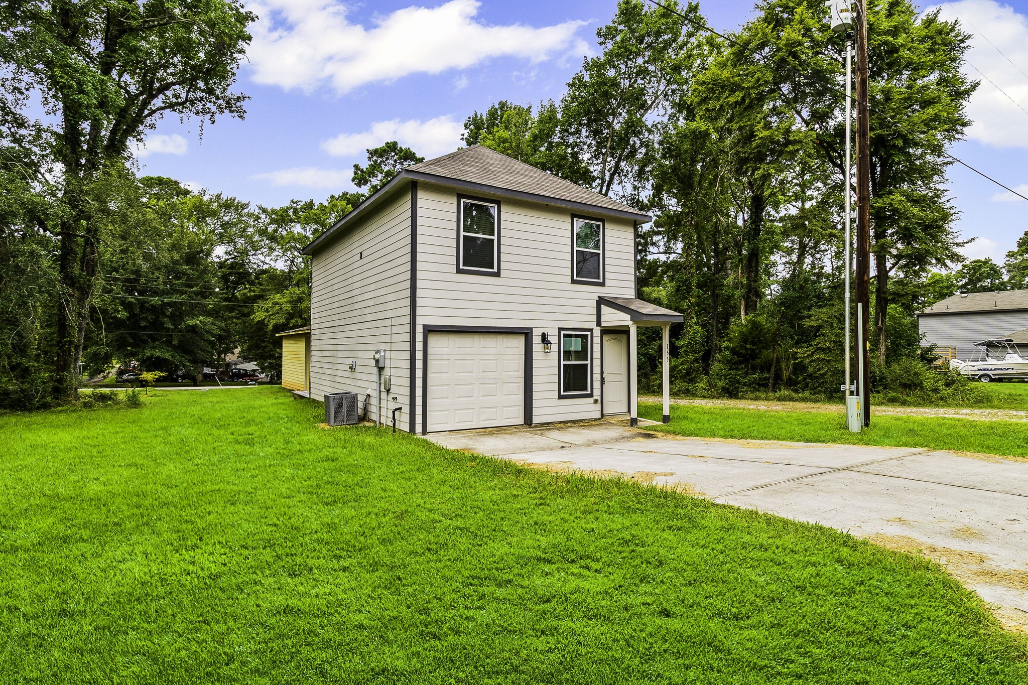 Tb Apple Tree Livingston, TX 77351 - Photo 10 of 31 a view of a house with a yard and sitting area