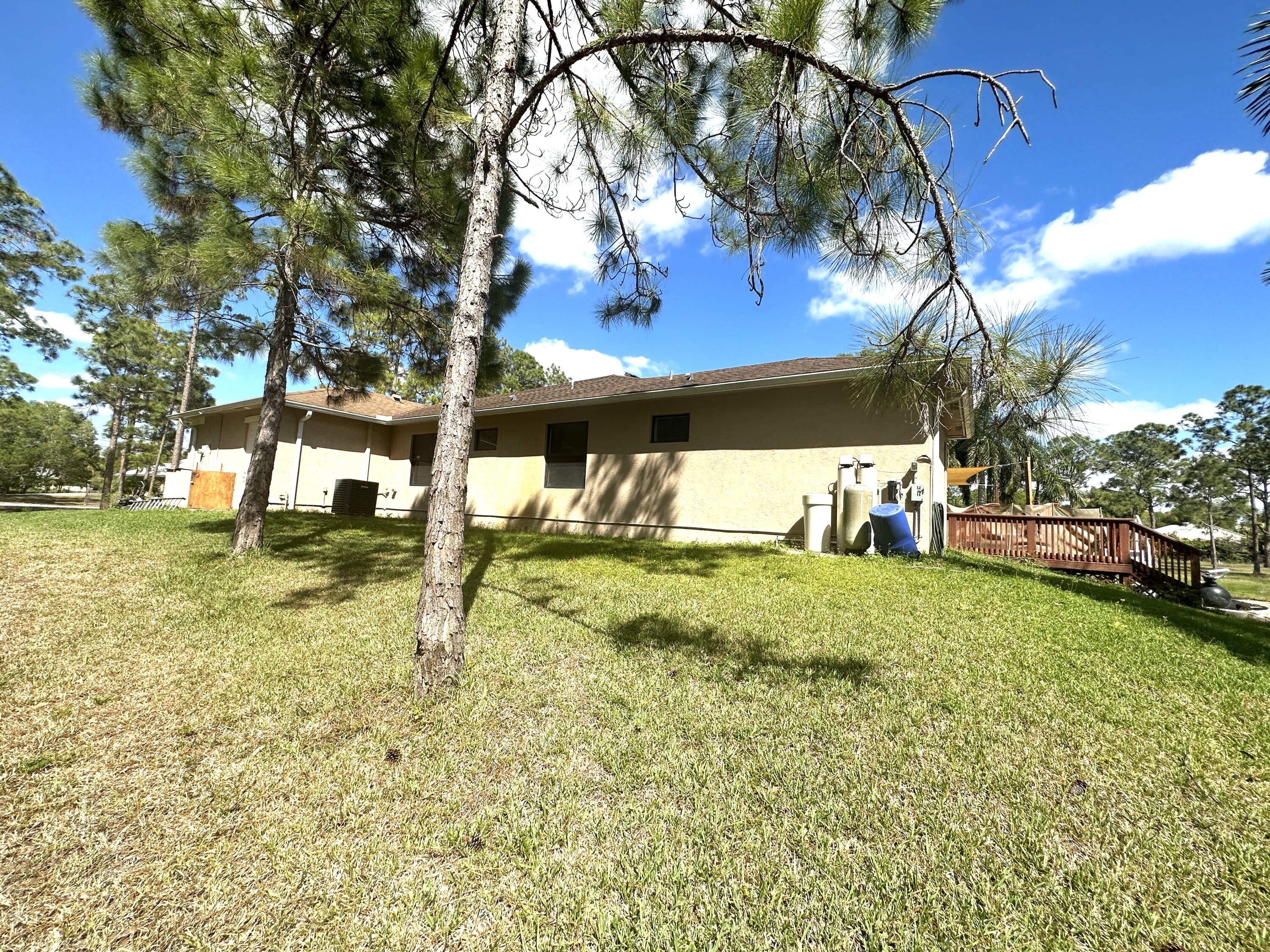 18180 42nd Road North Loxahatchee, FL 33470 - Photo 18 of 108 D2F30008-0B21-430F-900B-B8803B7768A1