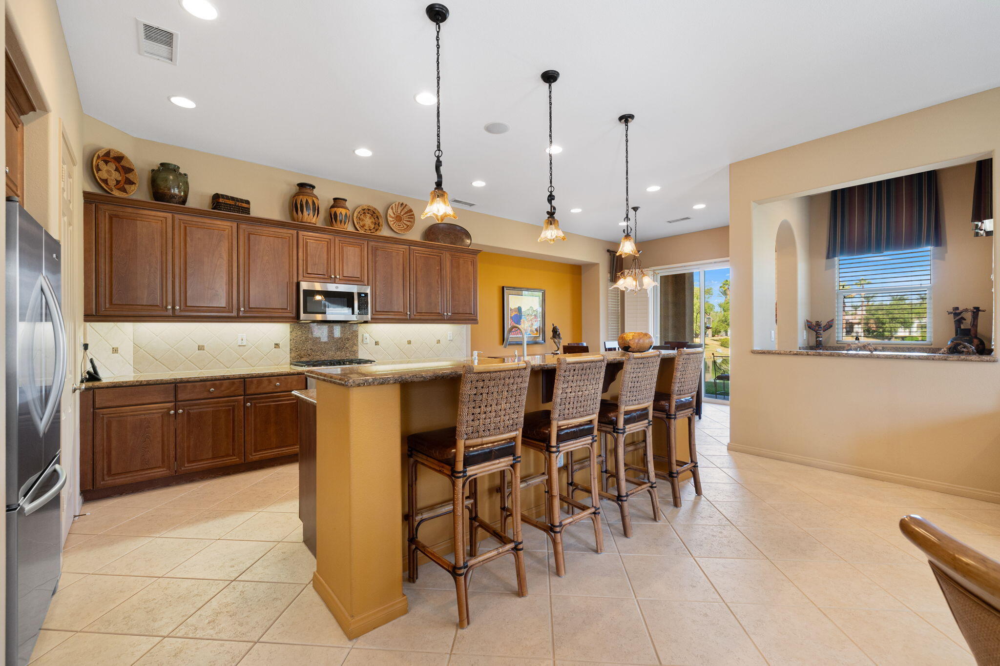 106 Lakefront Way Rancho Mirage, CA 92270 - Photo 8 of 35 kitchen island