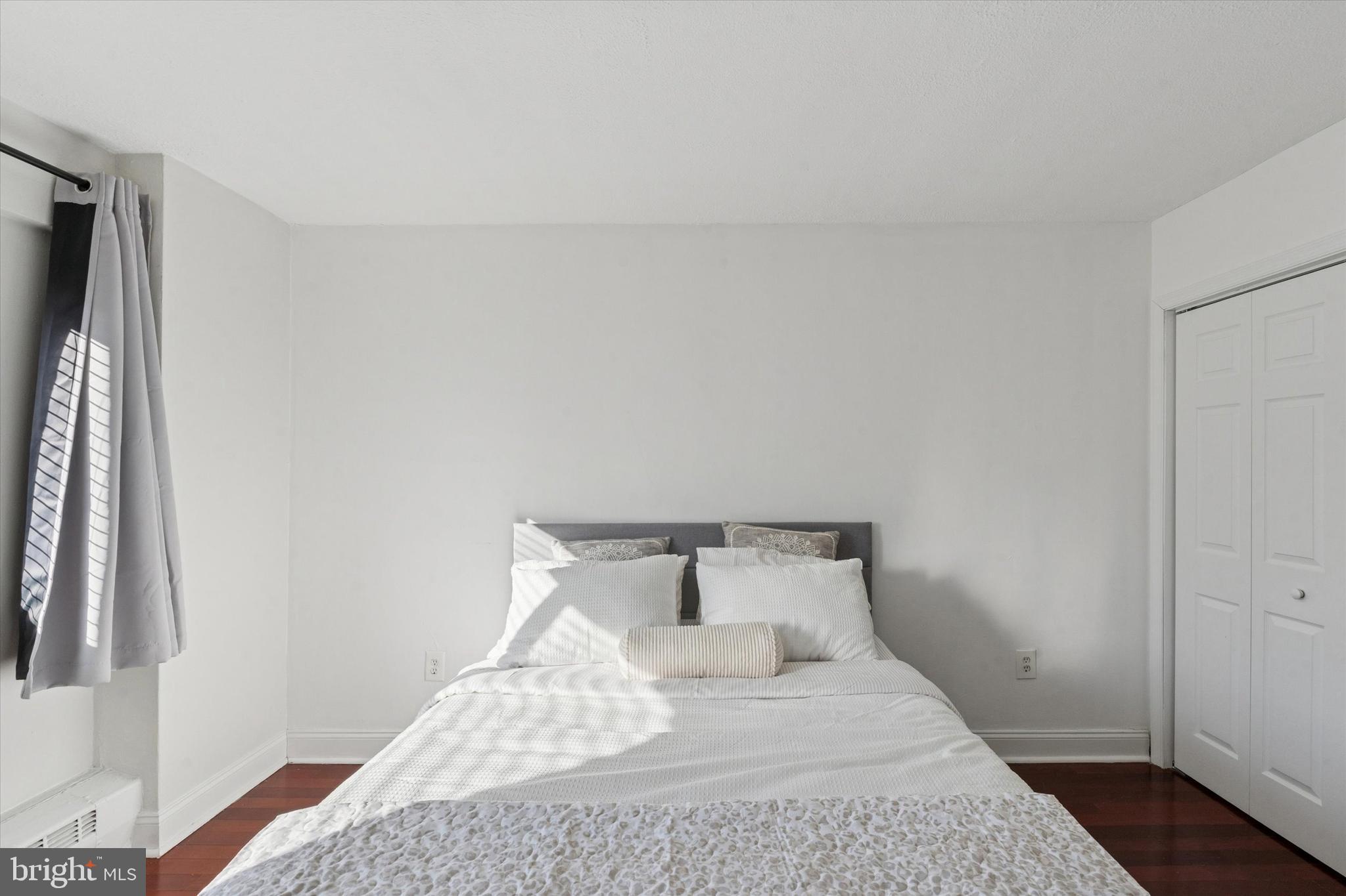 2101 Chestnut Street, Unit 1412 Philadelphia, PA 19103 - Photo 9 of 15