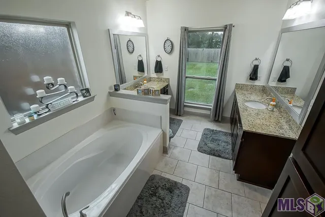 $370,000 | 8614 Sandpiper Street, Denham Springs, LA 70706