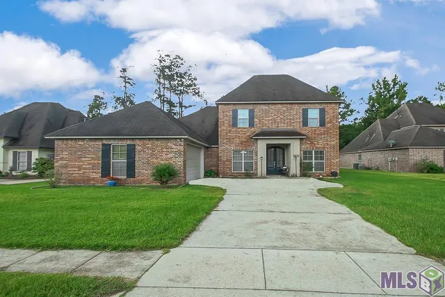 $365,000 | 8614 Sandpiper Street, Denham Springs, LA 70706