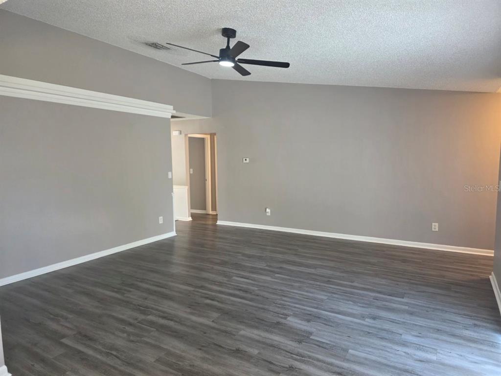 8426 Village Green Road Orlando, FL 32818 - Photo 6 of 46
