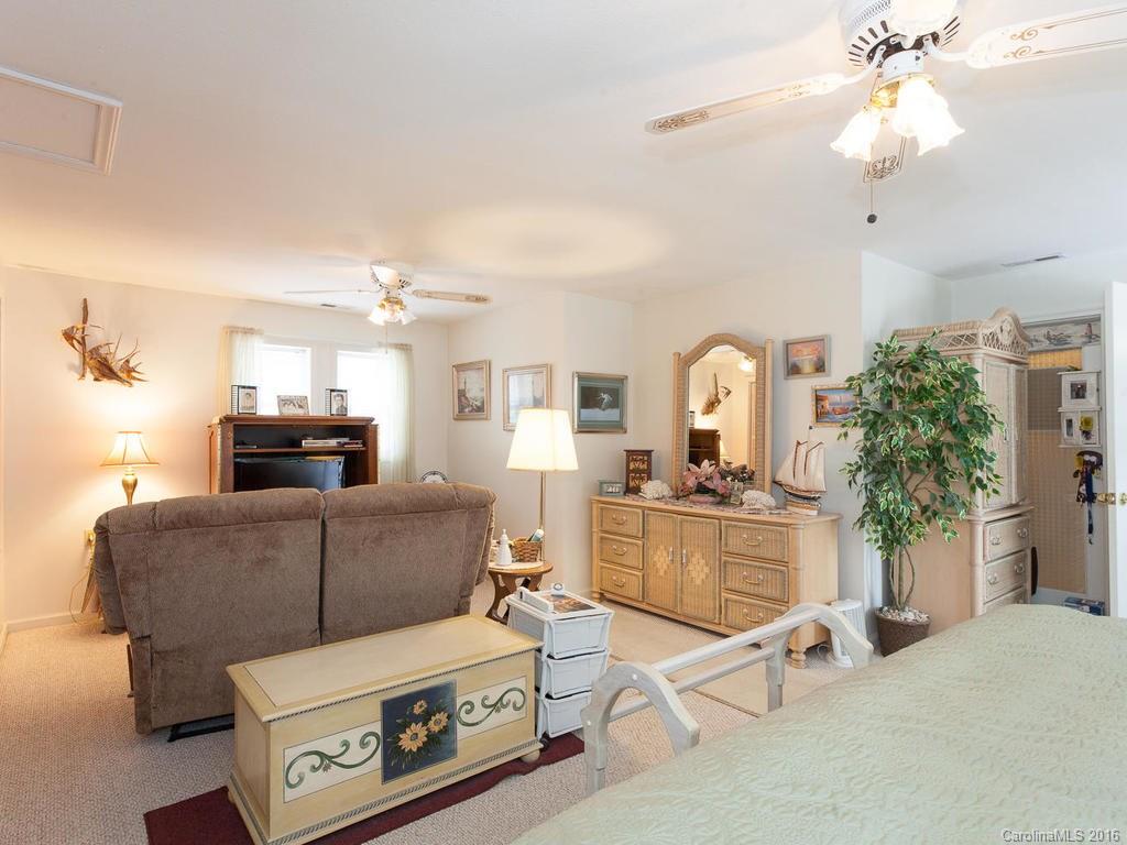460 Reeves Cove Road Candler, NC 28715 - Photo 14 of 24 Gallery Image 14