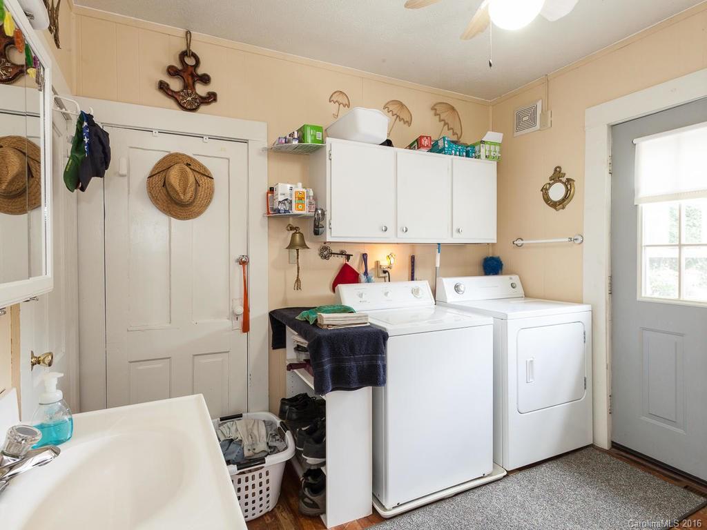 460 Reeves Cove Road Candler, NC 28715 - Photo 16 of 24 Gallery Image 16