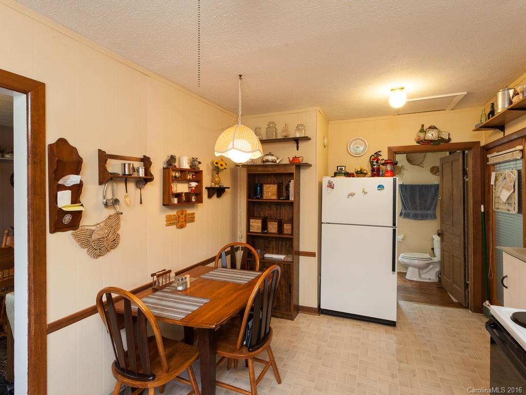 460 Reeves Cove Road Candler, NC 28715 - Photo 5 of 24 Gallery Image 5