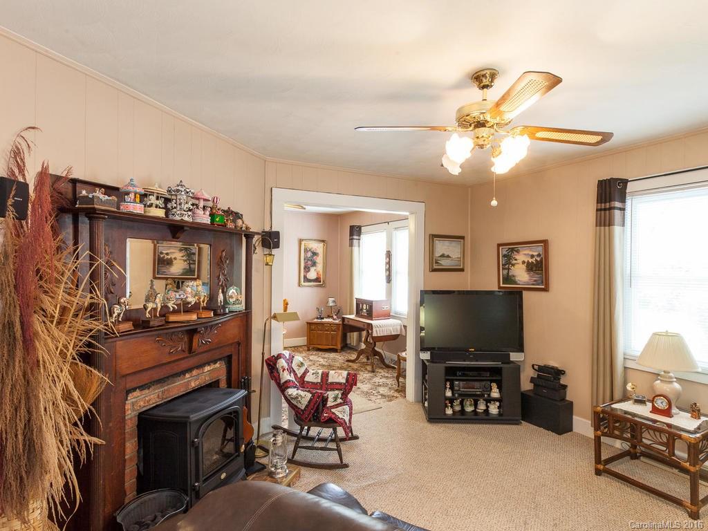 460 Reeves Cove Road Candler, NC 28715 - Photo 8 of 24 Gallery Image 8