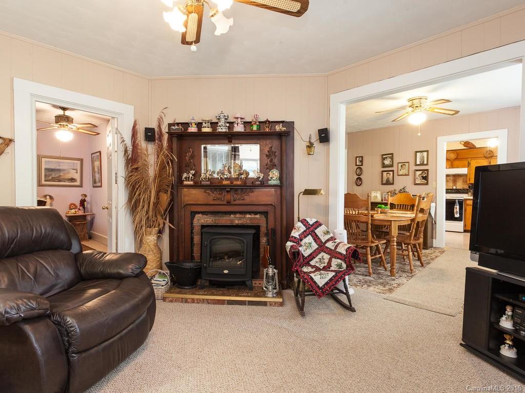 460 Reeves Cove Road Candler, NC 28715 - Photo 9 of 24 Gallery Image 9