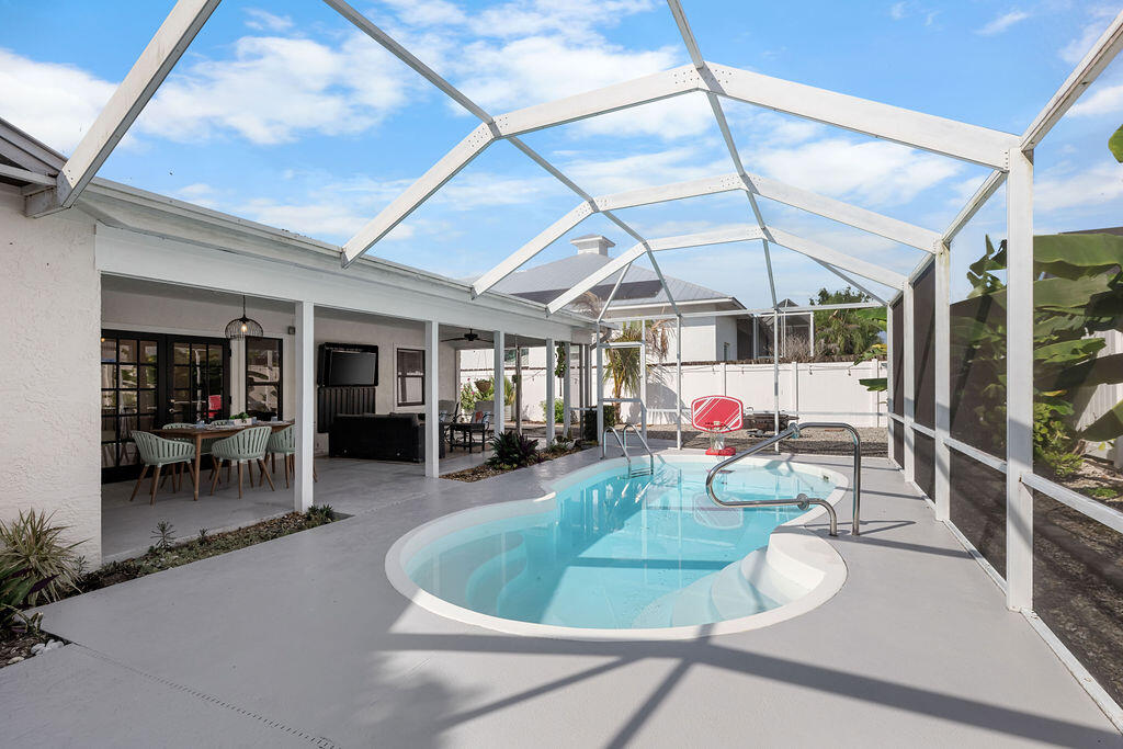 5068 Southeast Major Way Stuart, FL 34997 - Photo 46 of 50 Pool 4