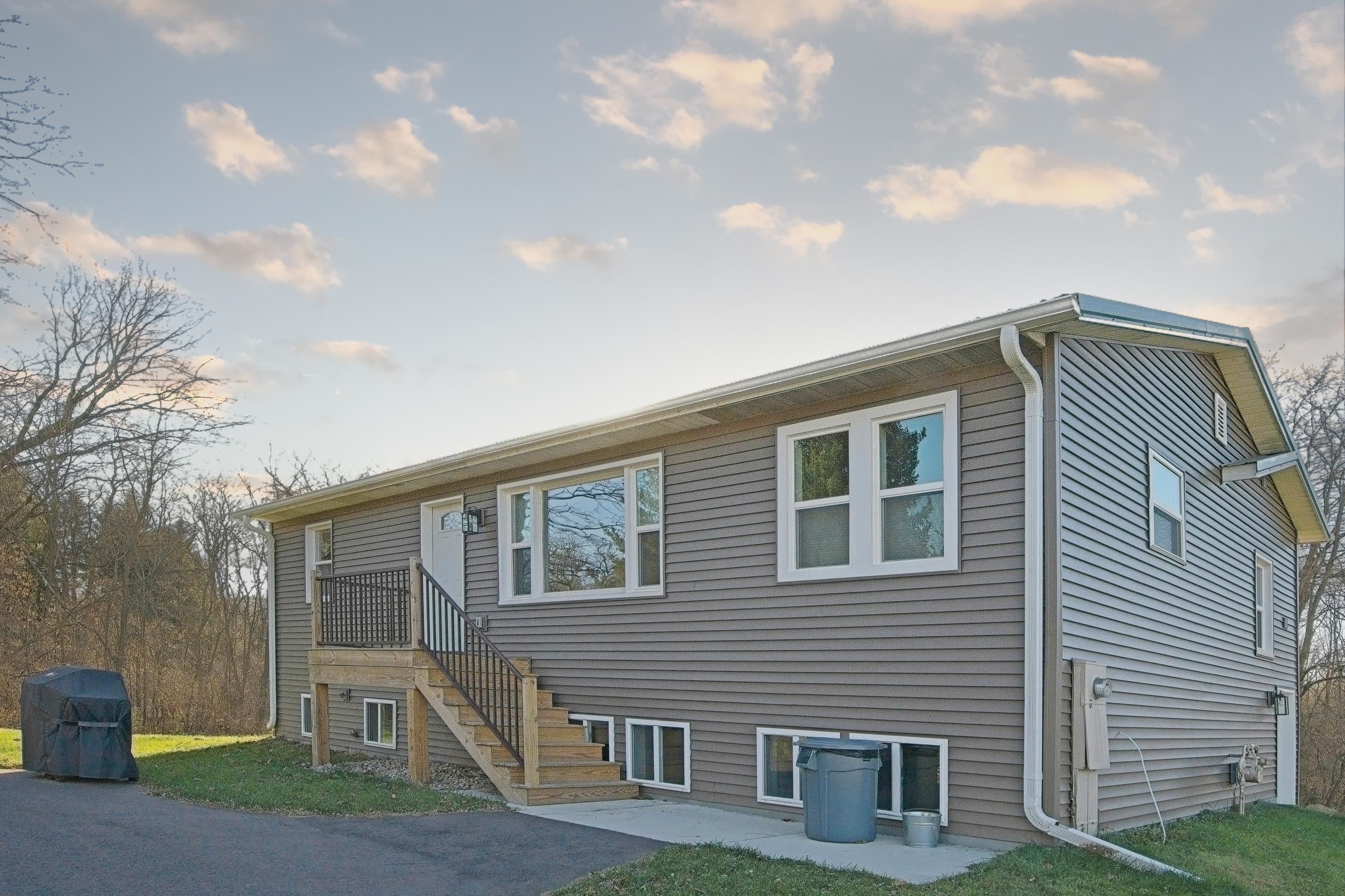 S5655 Old Lake Road Baraboo, WI 53913 - Photo 4 of 39