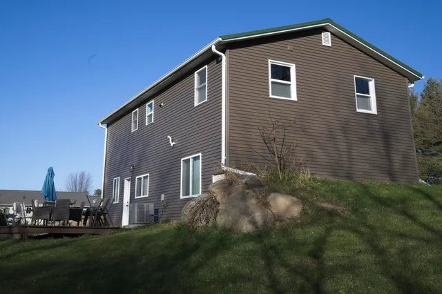 $398,900 | S5655 Old Lake Road, Baraboo, WI 53913