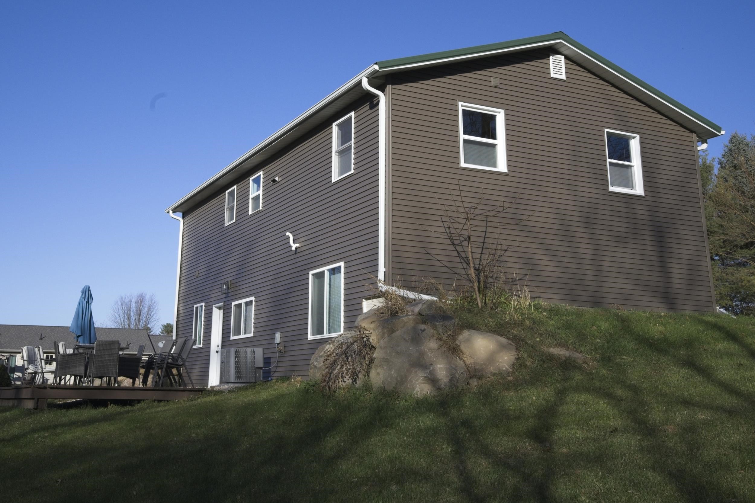 S5655 Old Lake Road Baraboo, WI 53913 - Photo 5 of 39