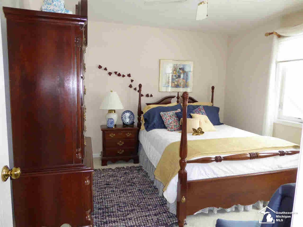 2210 North Custer Road Monroe, MI 48162 - Photo 20 of 25 2nd Bedroom