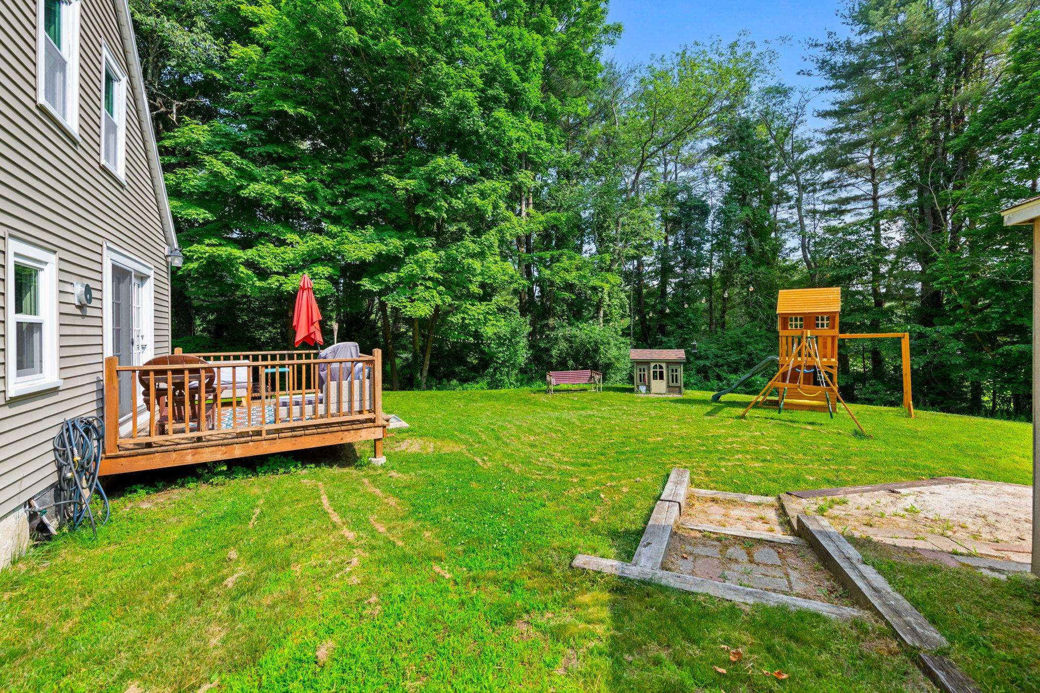 39 Newfields Road Exeter, NH 03833 - Photo 19 of 28