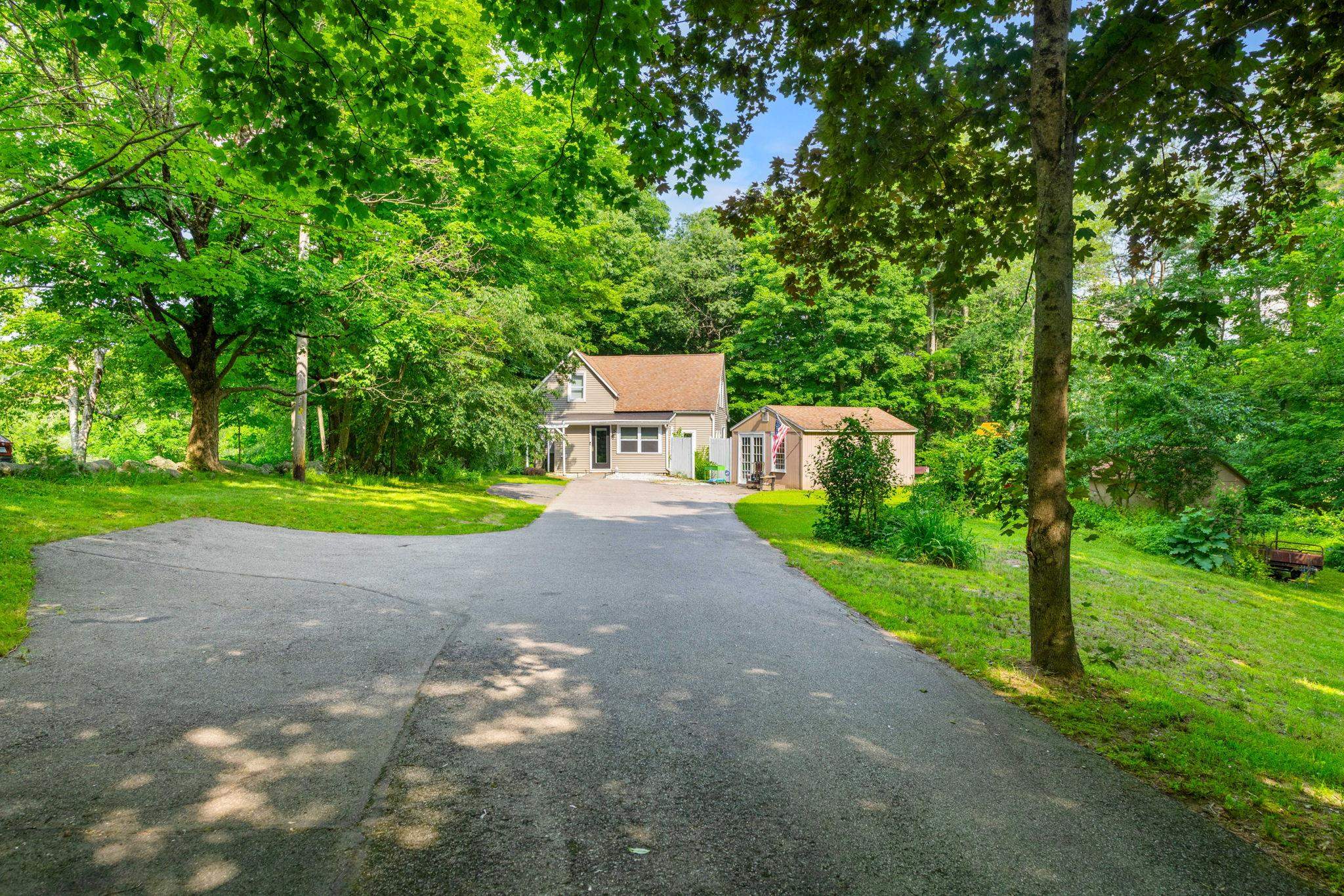 39 Newfields Road Exeter, NH 03833 - Photo 21 of 28