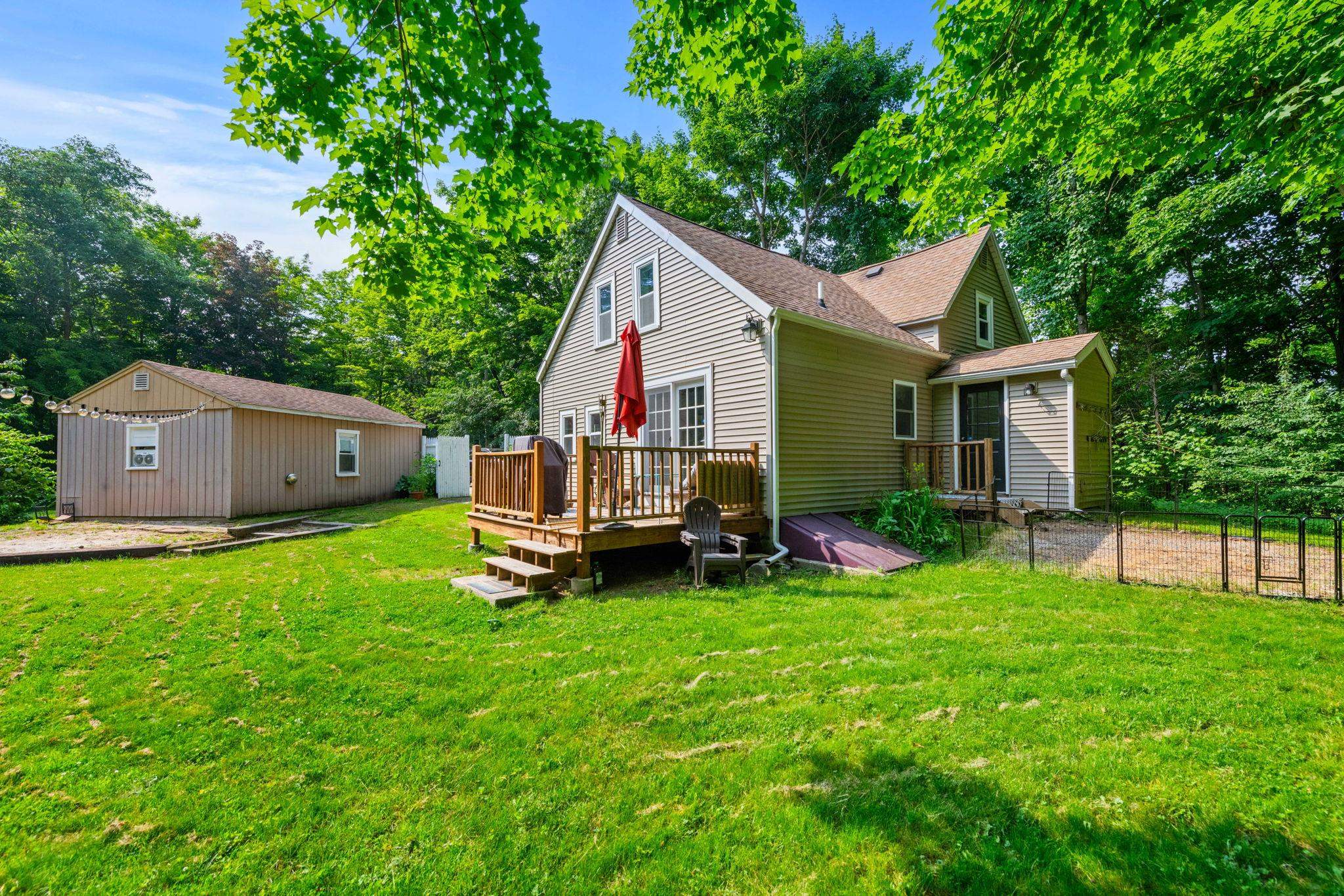 39 Newfields Road Exeter, NH 03833 - Photo 22 of 28