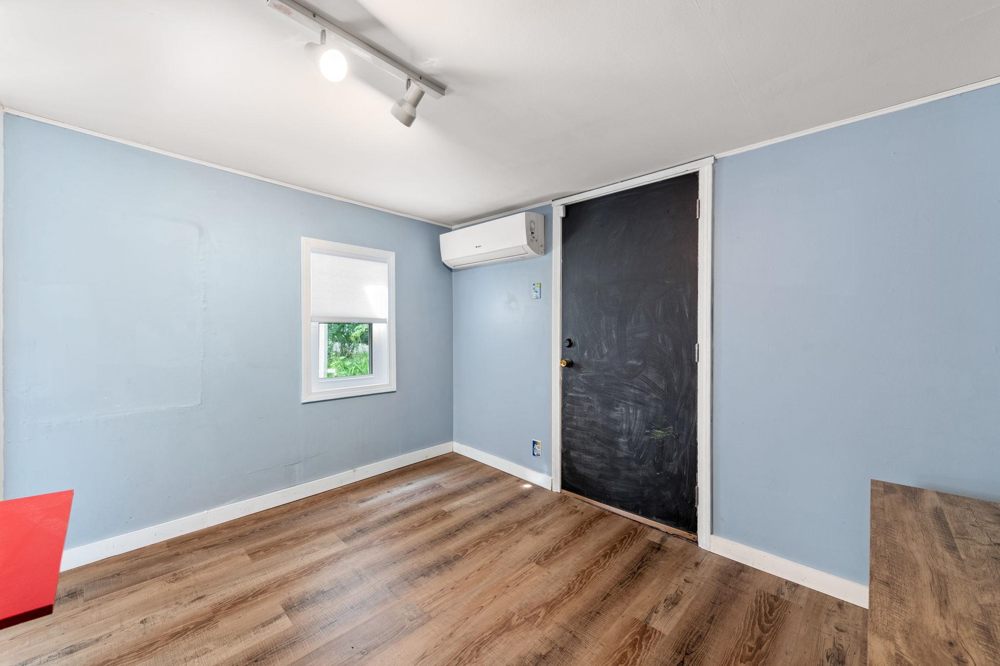 39 Newfields Road Exeter, NH 03833 - Photo 10 of 28