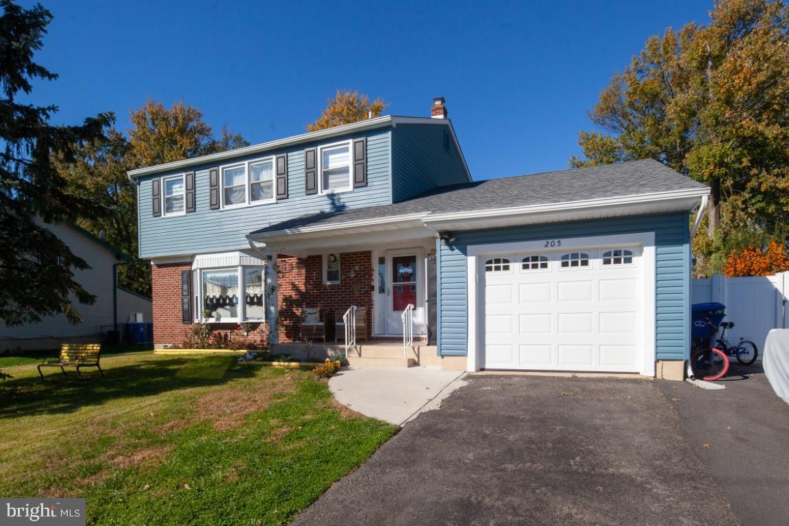 205 Regency Road Beverly, NJ 08010 - Photo 3 of 76