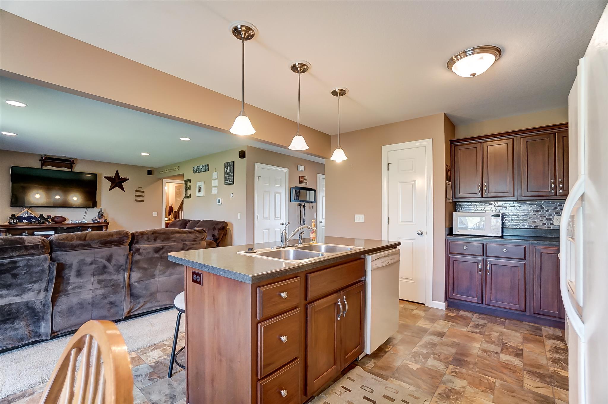 2621 Stonecrop Road Huntertown, IN 46748 - Photo 3 of 21