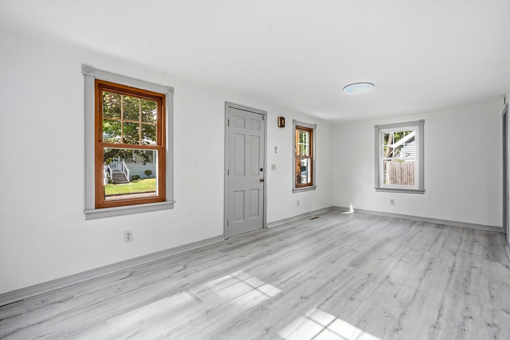 85 Silas Street Springfield, MA 01109 - Photo 10 of 21 Gallery Image 10