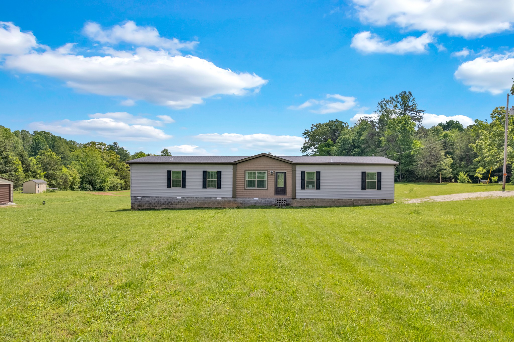 17701 Old Kentucky Road Quebeck, TN 38579 - Photo 1 of 47 Gallery Image 1