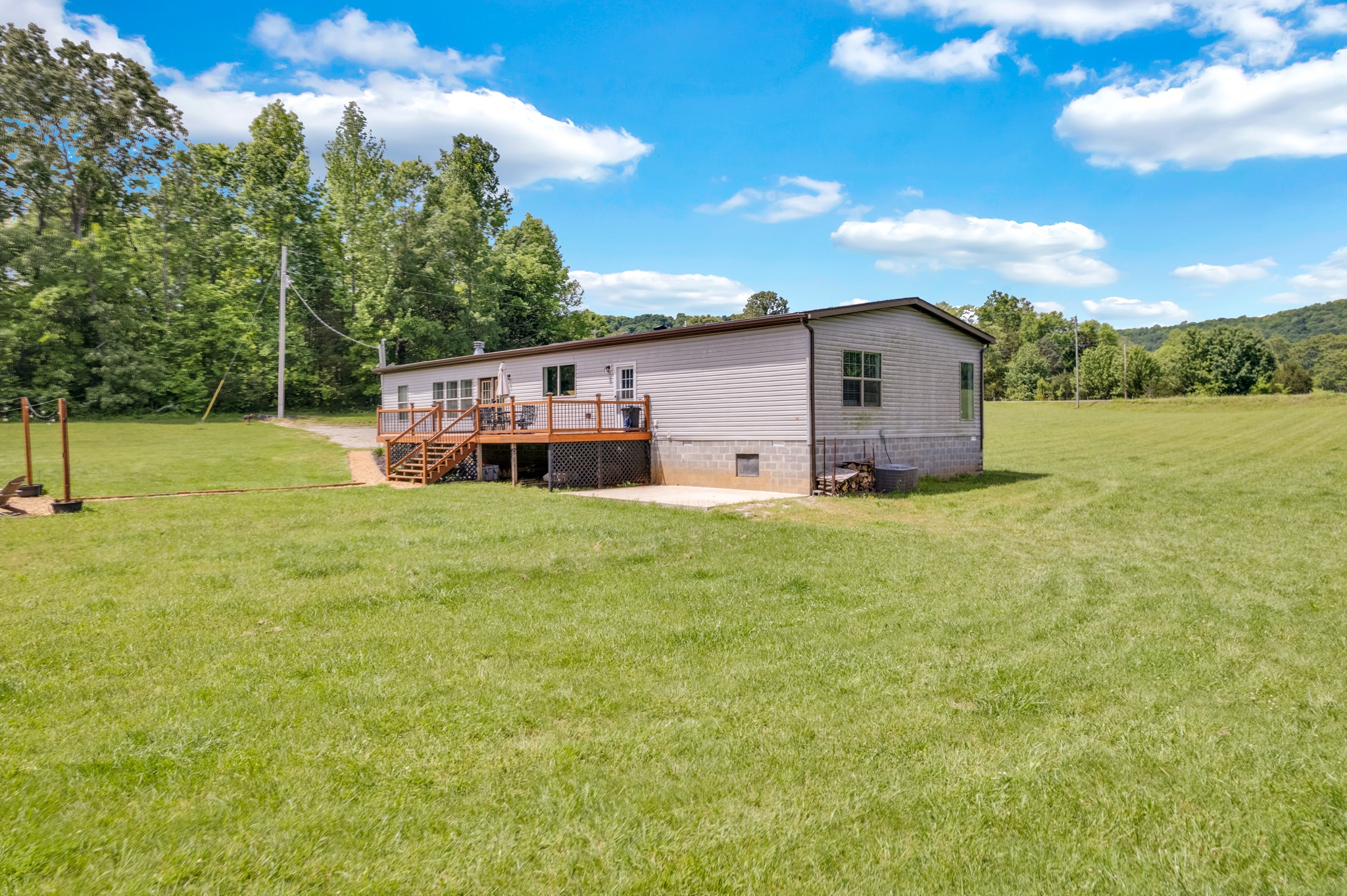 17701 Old Kentucky Road Quebeck, TN 38579 - Photo 4 of 47 Gallery Image 4