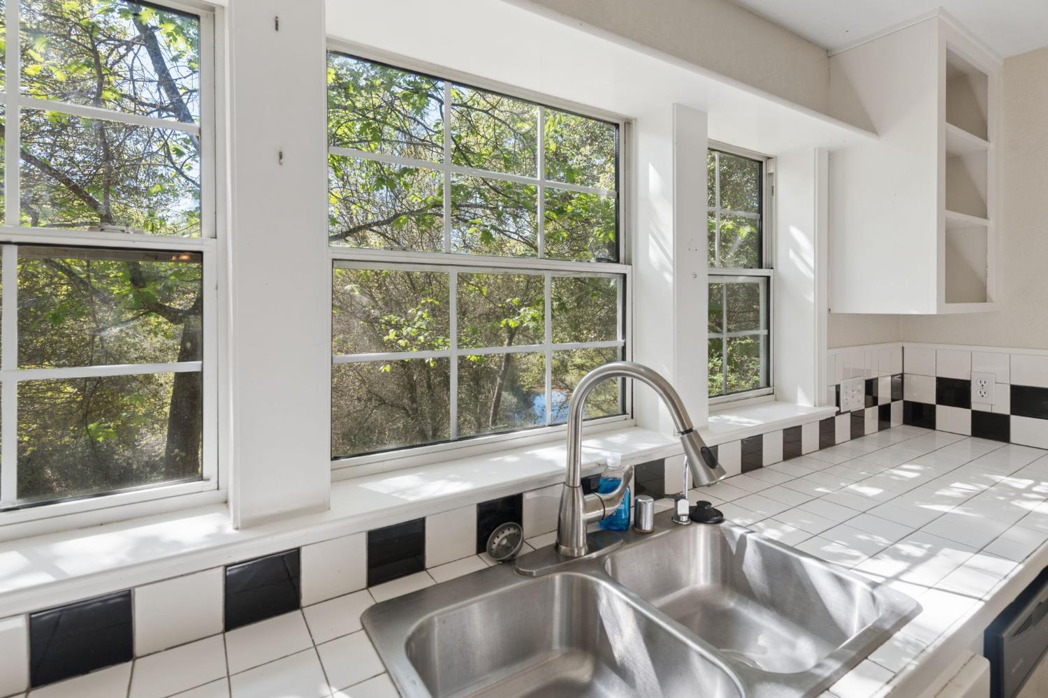 5844 October Hill Road Placerville, CA 95667 - Photo 24 of 75