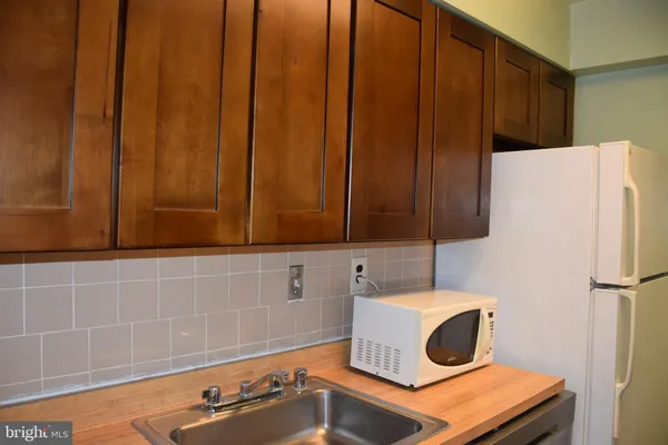 $1,700 | 2057 38th Street Southeast, Unit 301, Washington, DC 20020