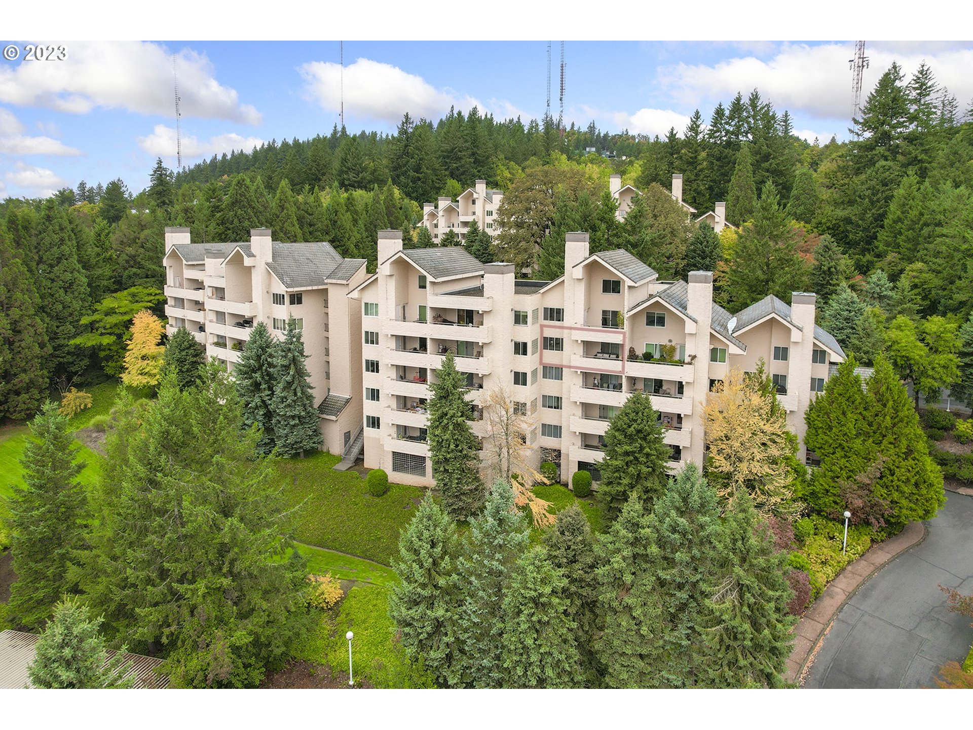 6665 West Burnside Road, Unit 441 Portland, OR 97225 - Photo 1 of 41 Gallery Image 1