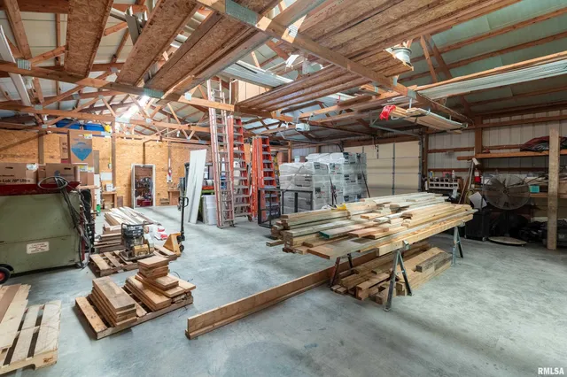 $315,000 | 8130 Southfork Road, Marion, IL 62959