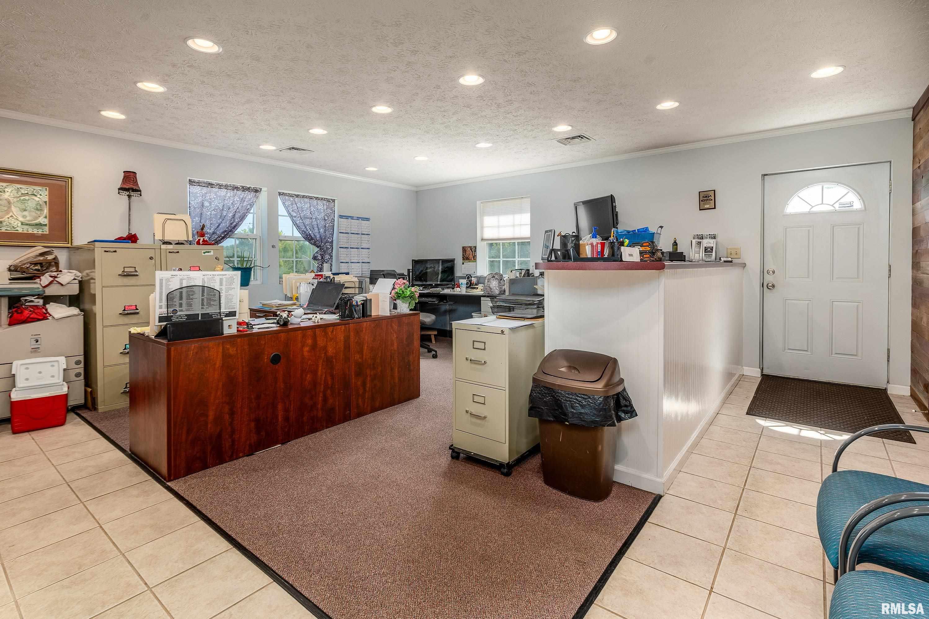 8130 Southfork Road Marion, IL 62959 - Photo 4 of 12