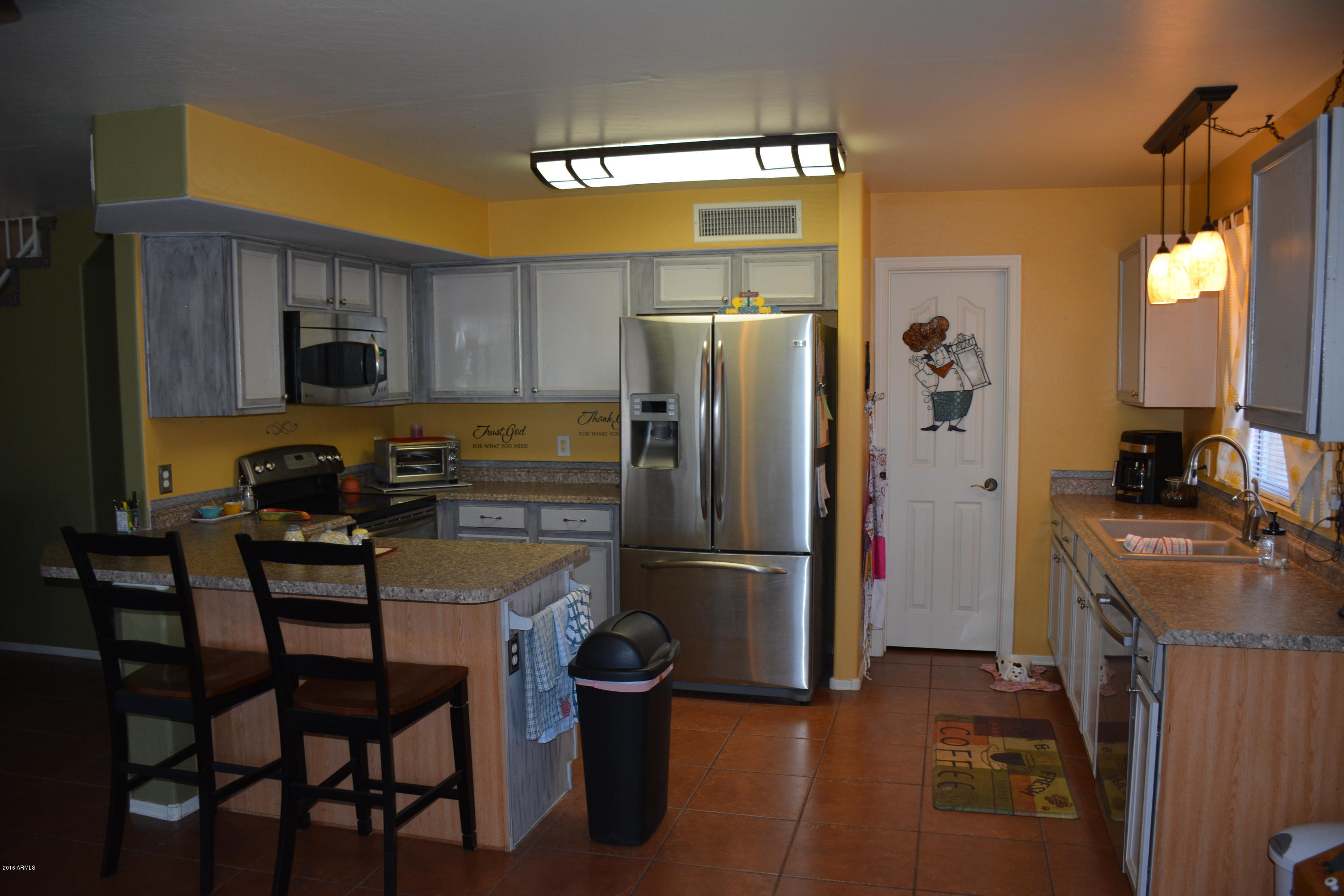 3731 South Wickiup Road Apache Junction, AZ 85119 - Photo 12 of 33 Kitchen