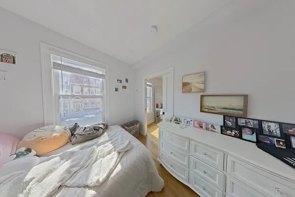 $3,800 | 586 East Broadway, Unit 2, Boston, MA 02127