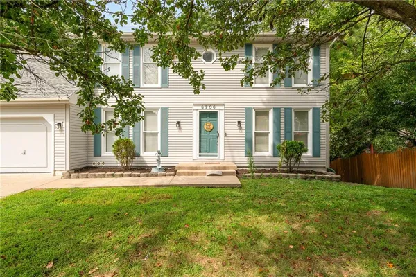 $399,500 | 8706 North Troost Avenue, Kansas City, MO 64155