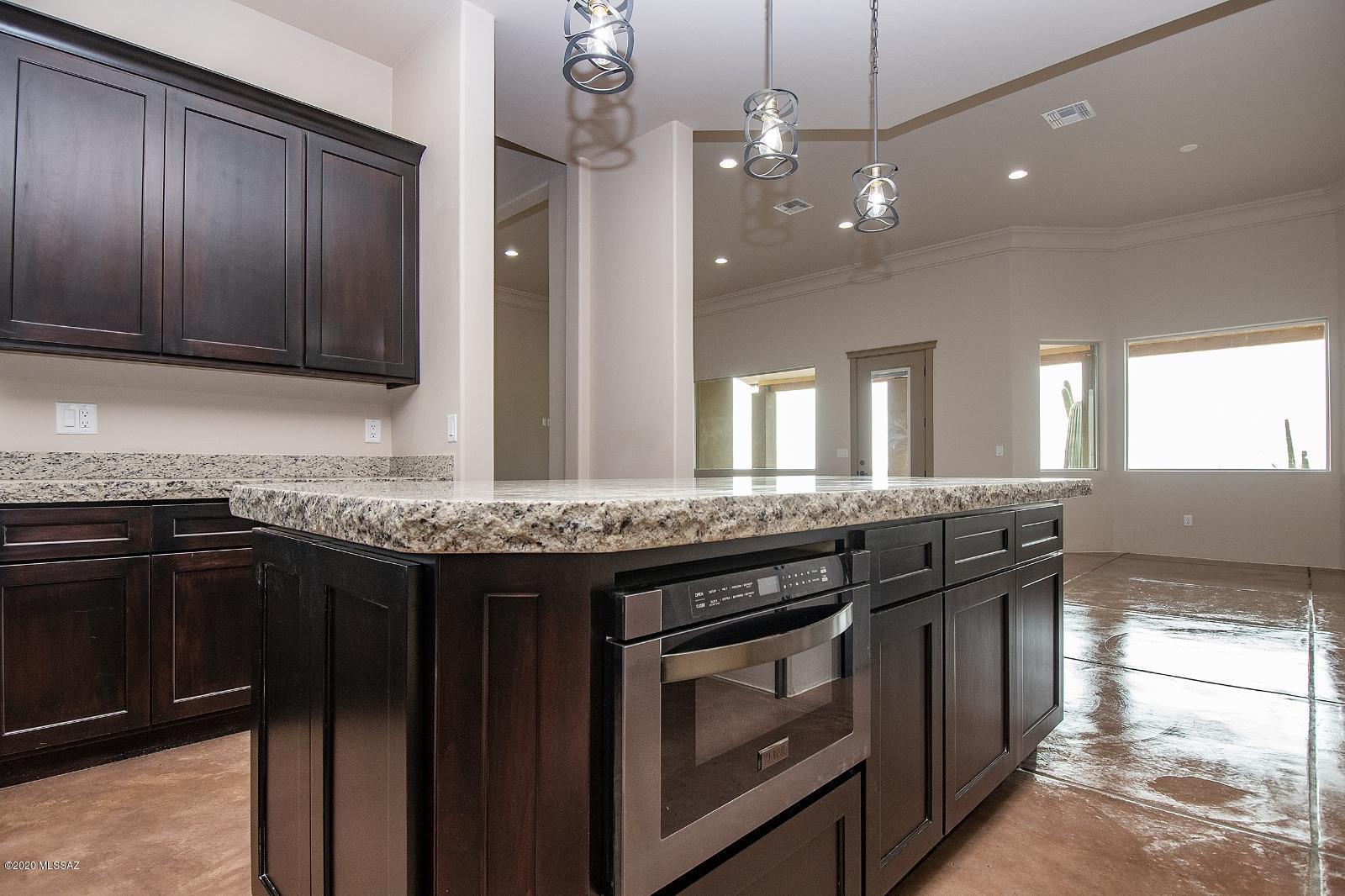 4041 Larkspur Road Tucson, AZ 85749 - Photo 9 of 33
