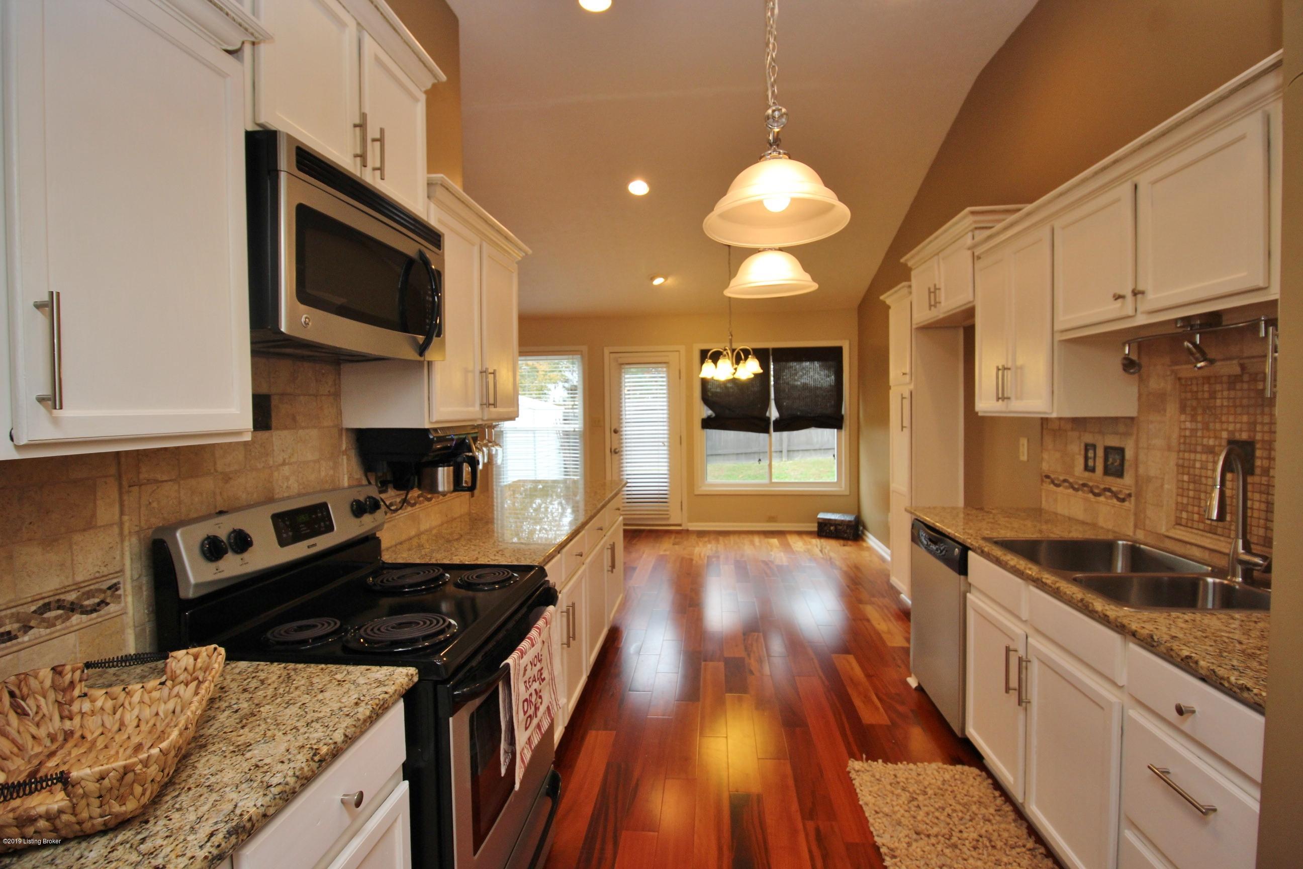 8310 Adams Run Road Louisville, KY 40228 - Photo 10 of 28 Kitchen3