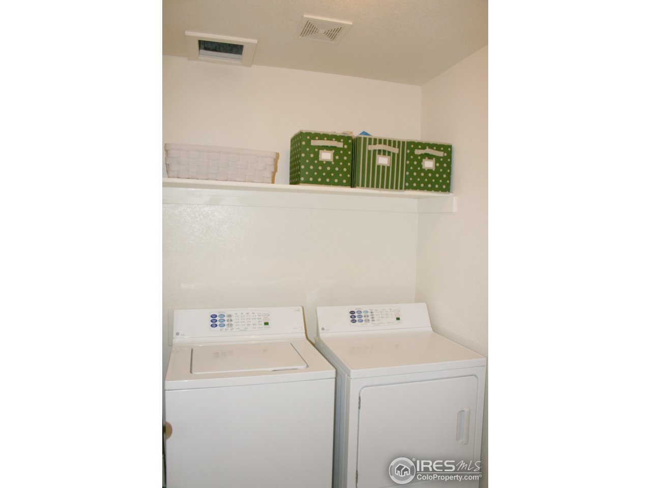 1433 Reeves Drive Fort Collins, CO 80526 - Photo 14 of 21 Gallery Image 14