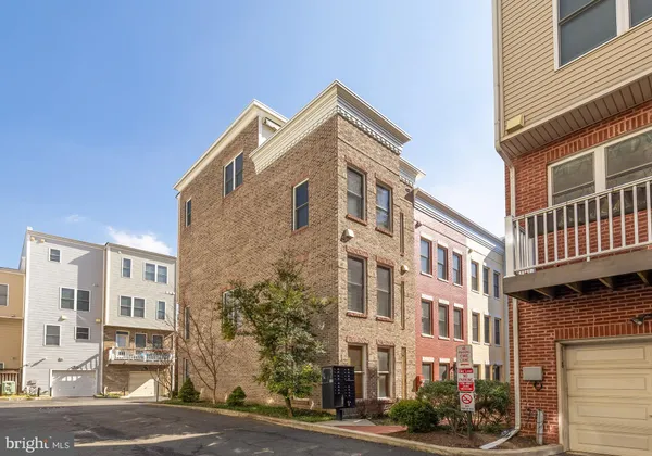 $1,175,000 | 920 4th Street Southeast, Washington, DC 20003
